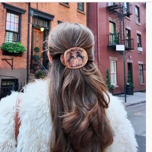 Decorative hair clip